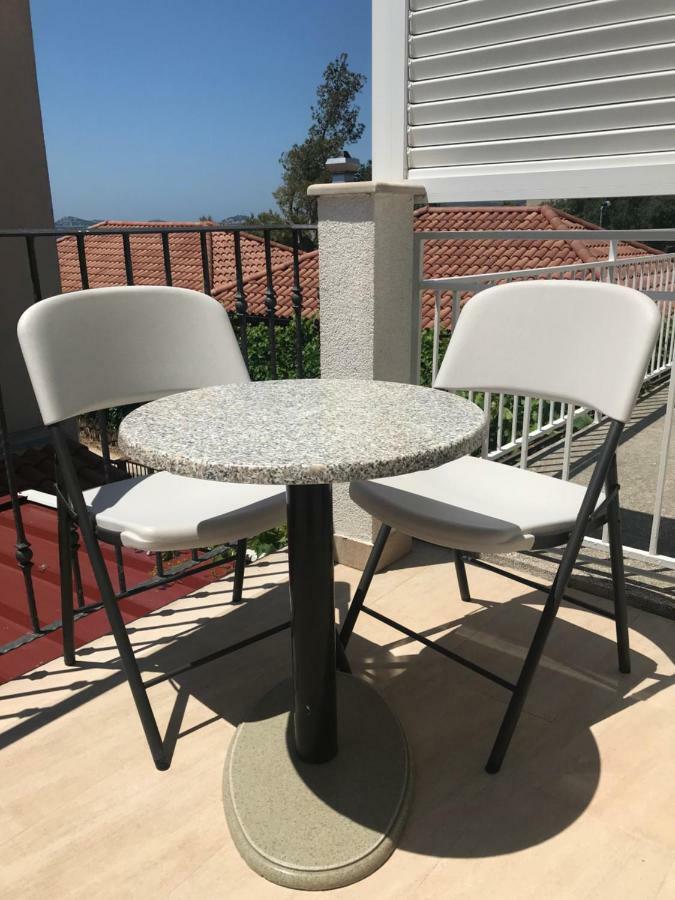 Apartment Mila Srima Εξωτερικό φωτογραφία