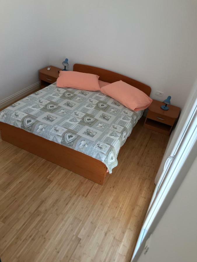 Apartment Mila Srima Εξωτερικό φωτογραφία